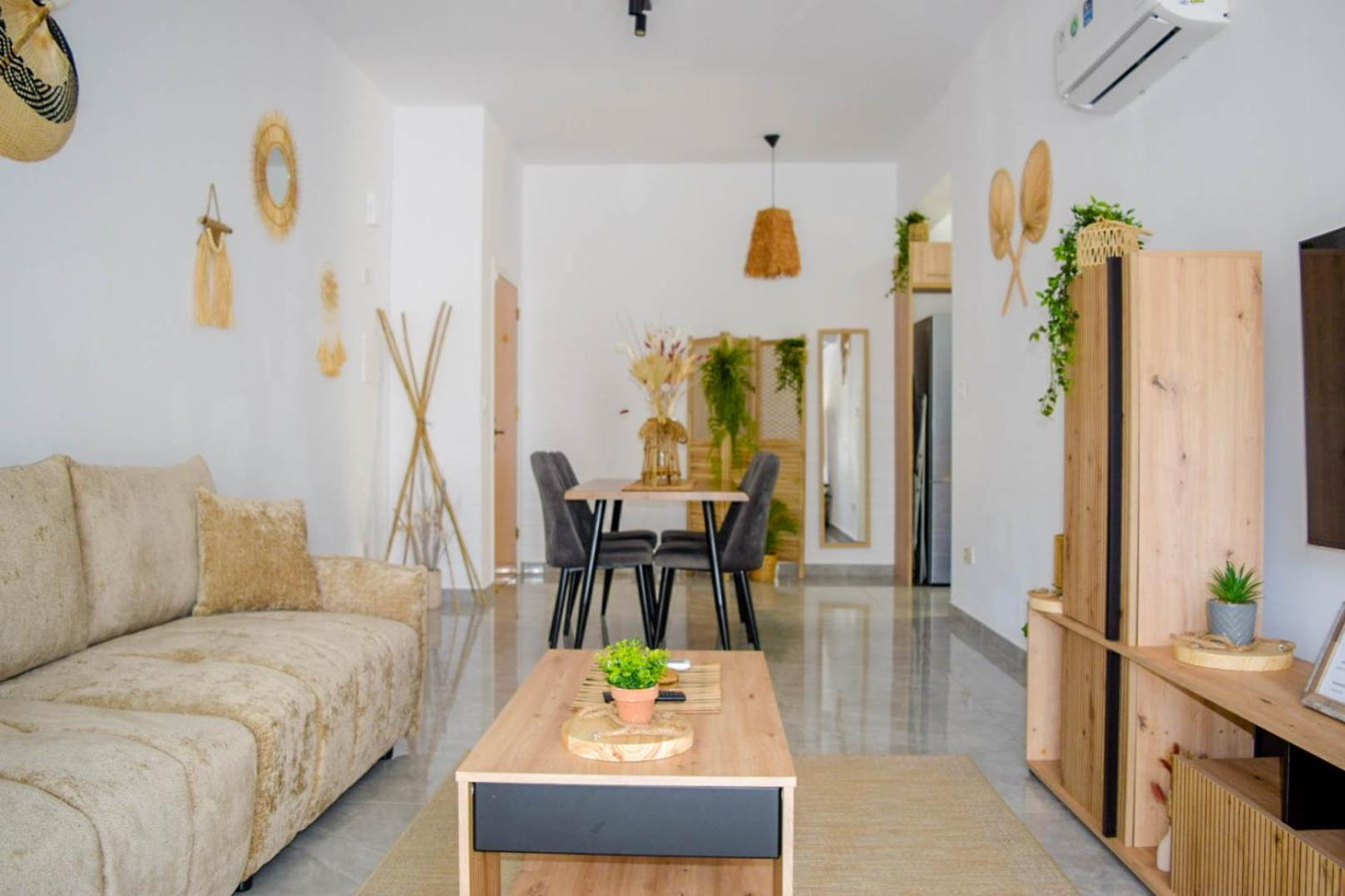 Coastal Getaway Appartement Larnaca Buitenkant foto